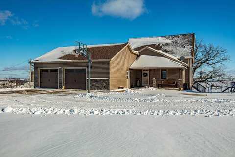 4775 Antoine Road, Mineral Point, WI 53565