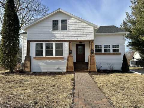 216 N Fifth Street, Delavan, WI 53115