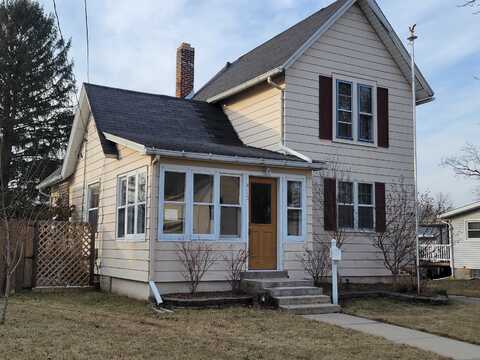 415 N Chatham Street, Janesville, WI 53548