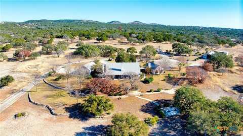 521 Bluff Creek Road, Comfort, TX 78010