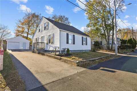 5 Maple Avenue, Smithfield, RI 02917