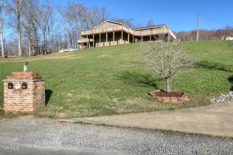 379 Airport Road, Elizabethton, TN 37643