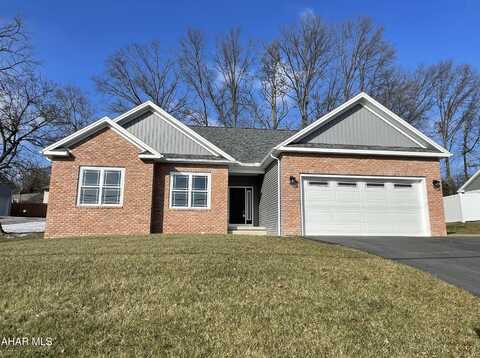 293 Brush Mountain Road, Hollidaysburg, PA 16648