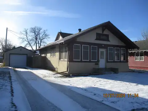 404 SE 9th Avenue, Aberdeen, SD 57401