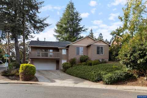 1695 Hillcrest Ct NW, Salem, OR 97304