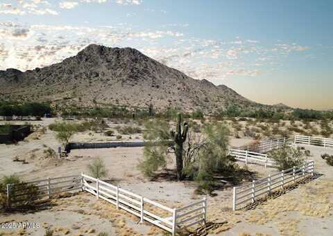 4920 W SADDLE MOUNTAIN Trail, Queen Creek, AZ 85144