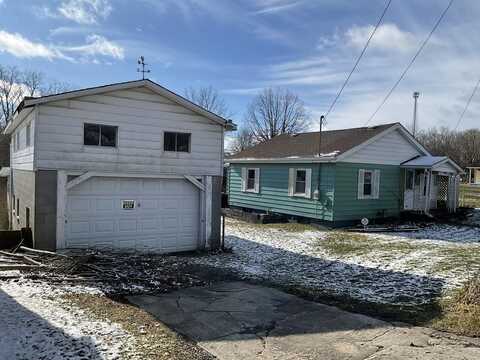 215 BURDISS STREET, COAL CITY, WV 25823