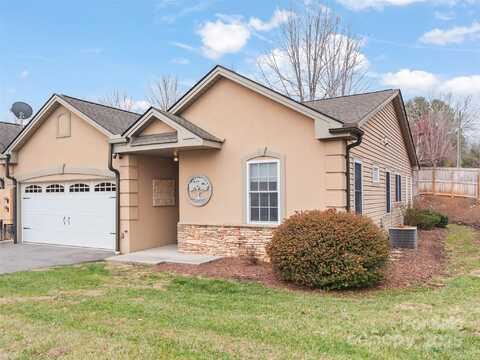 14 Cross Winds Drive, Clyde, NC 28721