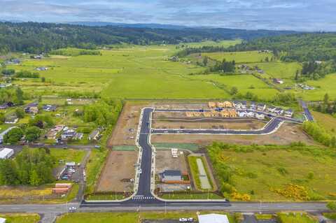 518 Salzer Creek Dr, Centralia, WA 98531