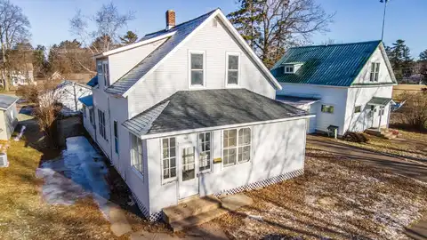 423 E WASHINGTON AVENUE, Tomahawk, WI 54487