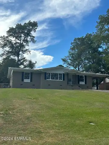 3817 24th Avenue, Meridian, MS 39305