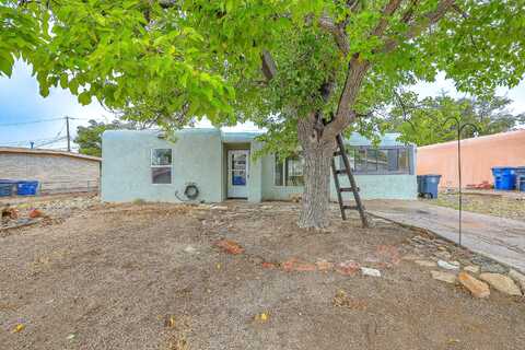 1201 BETTS Street NE, Albuquerque, NM 87112