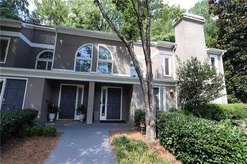 16 Brittany Way NE, Atlanta, GA 30324