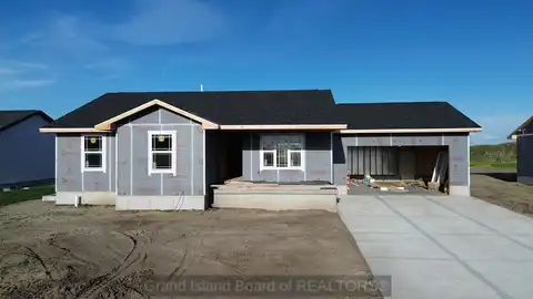 713 Kenneth Drive, Grand Island, NE 68803