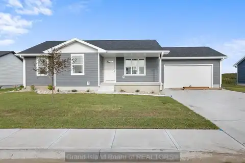 713 Kenneth Drive, Grand Island, NE 68803