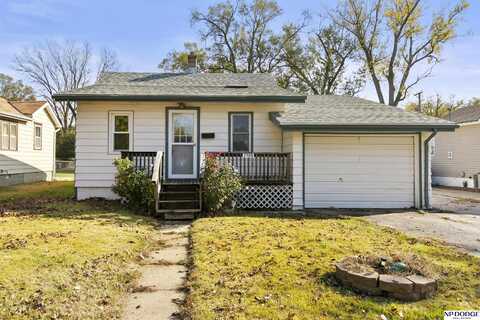 2709 Calhoun Street, Bellevue, NE 68005