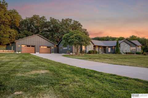 1305 Spring Oak Estates County Road, Auburn, NE 68305