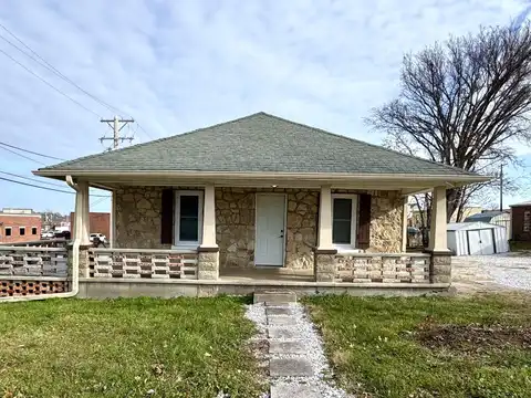 112 S High Street, Stockton, MO 65785