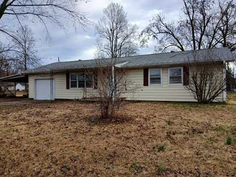 1101 Presley Drive, Cassville, MO 65625