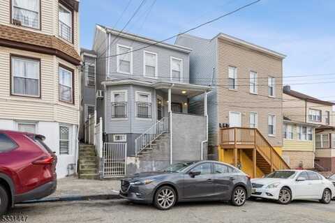 32 N 6th St, Paterson, NJ 07522