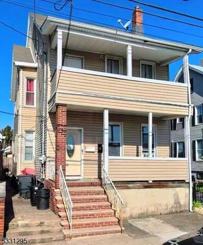 510 E 40th St, Paterson, NJ 07504