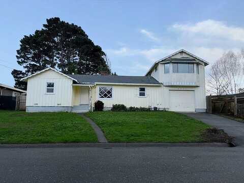 3182 College Street, Fortuna, CA 95540