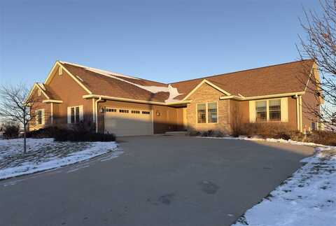 189 Kenton Way, Williamsburg, IA 52361