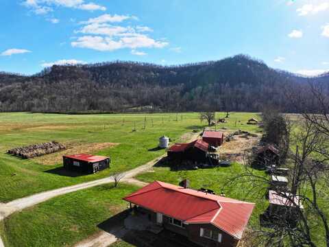 4405 Red Lick Road, Irvine, KY 40336