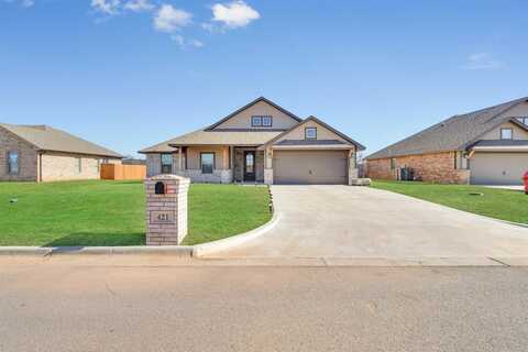 421 N Creekside Dr, Cache, OK 73527