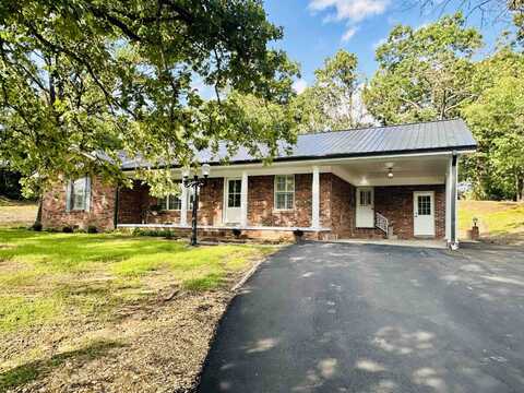 1277 COUNTRY CLUB, Selmer, TN 38375