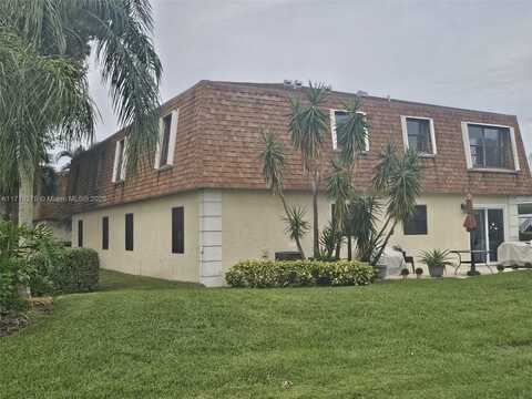 161 SE Village Dr, Port Saint Lucie, FL 34952