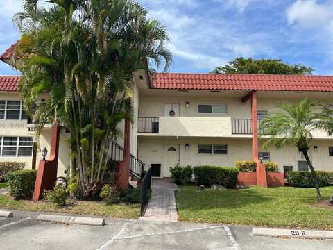 611 S Hollybrook Dr, Pembroke Pines, FL 33025