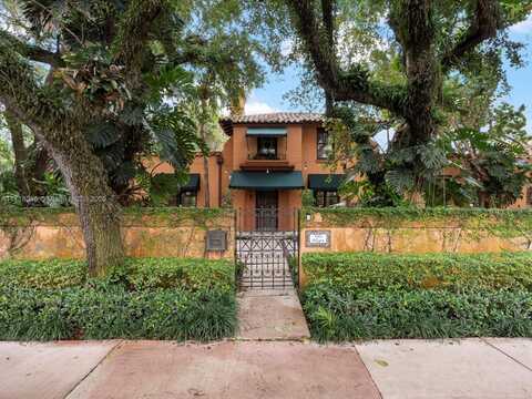 1006 S Greenway Dr, Coral Gables, FL 33134