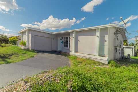 8531 NW 25th St, Sunrise, FL 33322