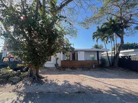 8830 SW 38th St, Miami, FL 33165