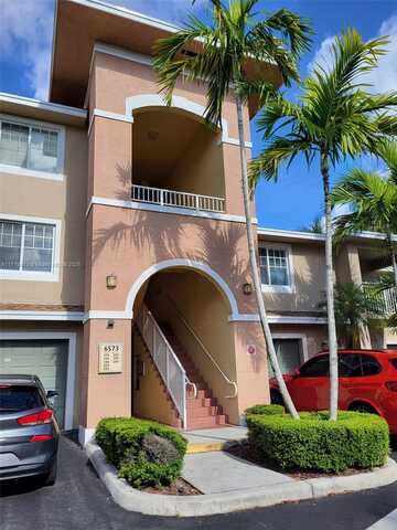 6573 Emerald Dunes Dr, West Palm Beach, FL 33411