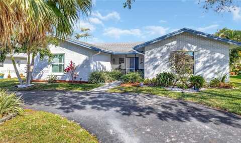 7106 NW 107th Ave, Tamarac, FL 33321