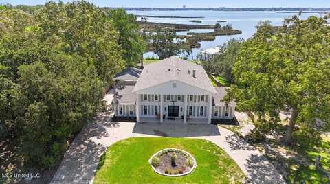 2421 S Shore Drive, Biloxi, MS 39532