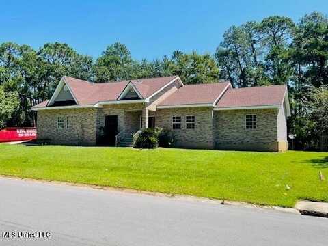 528 Royal Oak Drive, Pass Christian, MS 39571