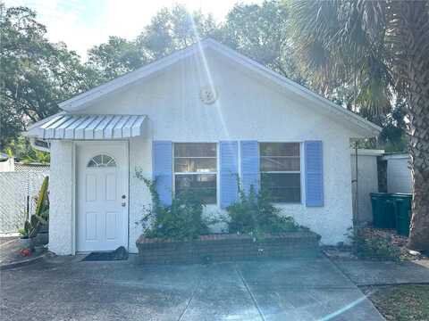 206 E 9TH AVENUE, MOUNT DORA, FL 32757