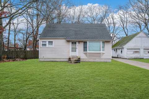 25 Beechwood Drive, Shirley, NY 11967