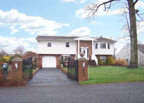 151 Lakeside Drive, Oakdale, NY 11769