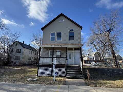 8720 S Mackinaw Avenue, Chicago, IL 60617