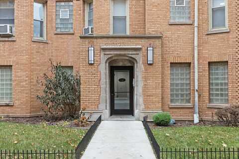 1357 W Estes Avenue, Chicago, IL 60626