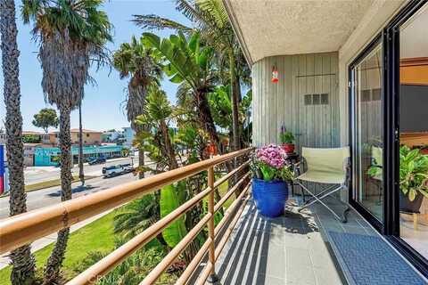 3811 E Livingston Drive, Long Beach, CA 90803