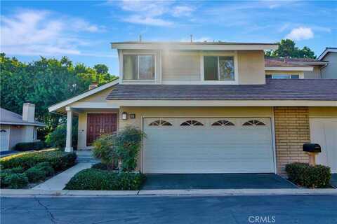 37 Glenhurst, Irvine, CA 92604