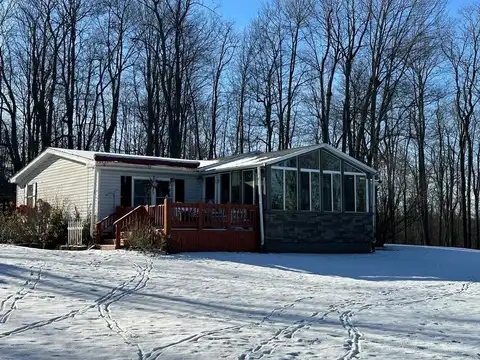 4 Erickson Dr., Mount Jewett, PA 16740