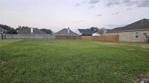 104 EDINBURGH Court, Belle Chasse, LA 70037