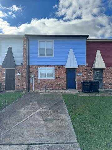 5104 WESTLAKE Drive, New Orleans, LA 70126