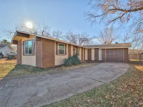 501 Erinblu Place, Edmond, OK 73003